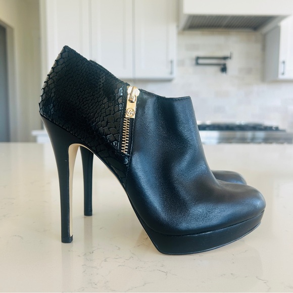 Michael Kors Black Heeled Boots with Stiletto Heel - Picture 2 of 6